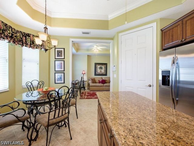 7877 Hawthorne DR 102, Naples, FL 34113