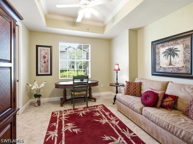 7877 Hawthorne DR 102, Naples, FL 34113