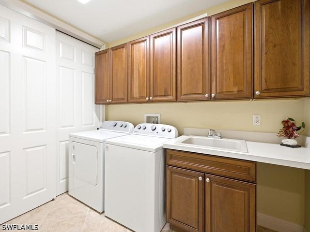 7877 Hawthorne DR 102, Naples, FL 34113