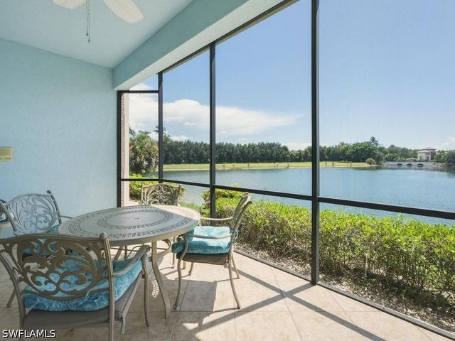 7877 Hawthorne DR 102, Naples, FL 34113