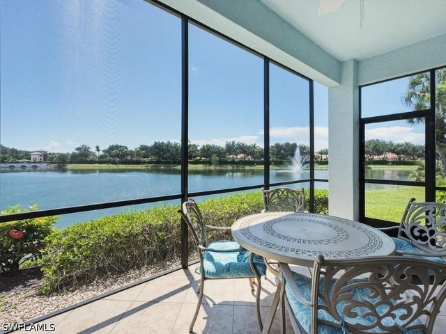 7877 Hawthorne DR 102, Naples, FL 34113