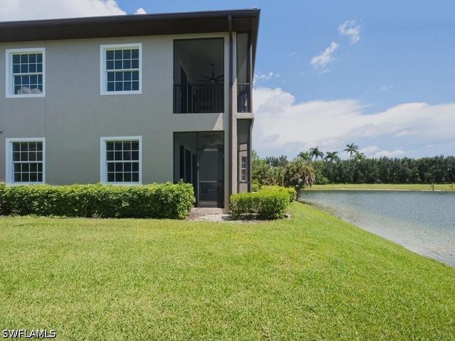 7877 Hawthorne DR 102, Naples, FL 34113