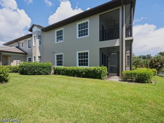 7877 Hawthorne DR 102, Naples, FL 34113