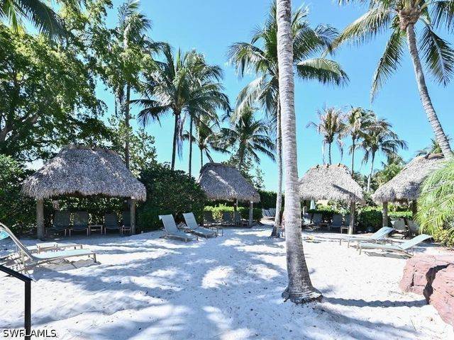 7877 Hawthorne DR 102, Naples, FL 34113