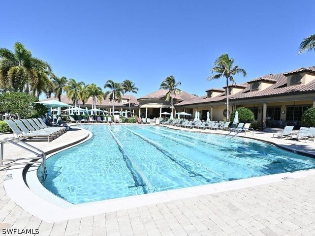 7877 Hawthorne DR 102, Naples, FL 34113