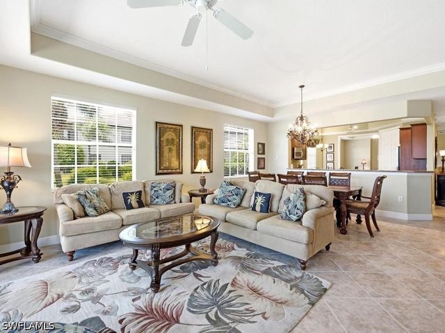 7877 Hawthorne DR 102, Naples, FL 34113