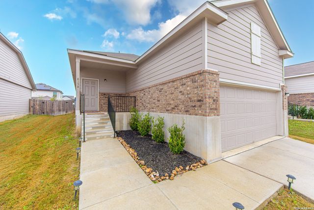 4134 Winchester, Converse, TX 78109