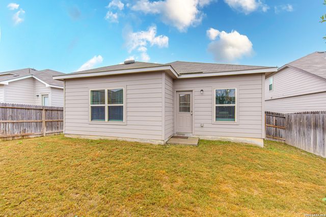 4134 Winchester, Converse, TX 78109