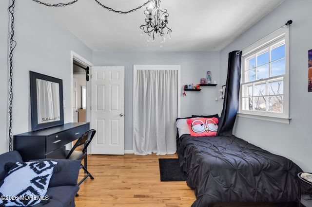 13 Poplar Place, Toms River, NJ 08753