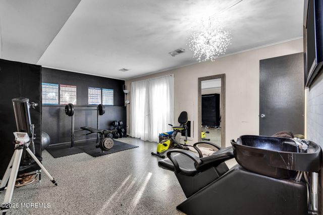 13 Poplar Place, Toms River, NJ 08753