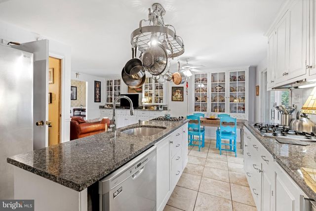 2114 POT SPRING RD, Lutherville Timonium, MD 21093