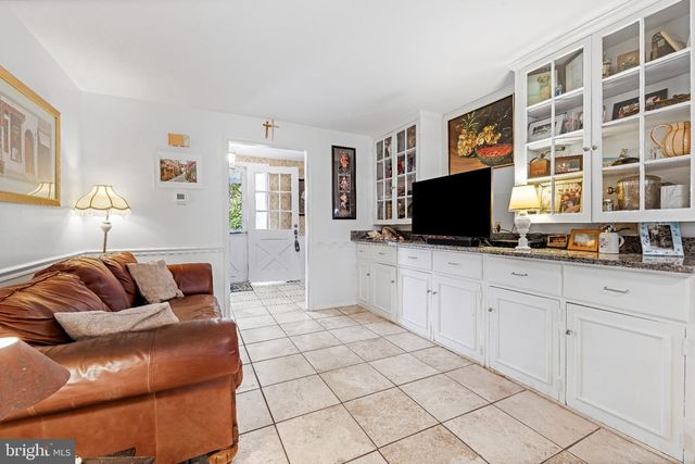 2114 POT SPRING RD, Lutherville Timonium, MD 21093