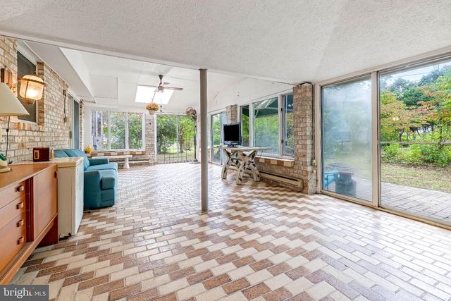2114 POT SPRING RD, Lutherville Timonium, MD 21093