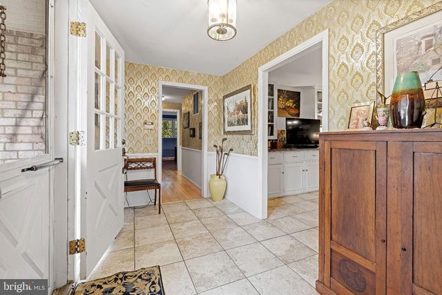 2114 POT SPRING RD, Lutherville Timonium, MD 21093