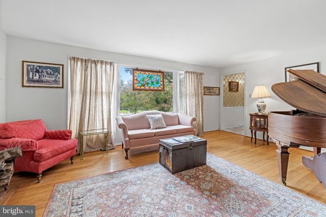 2114 POT SPRING RD, Lutherville Timonium, MD 21093