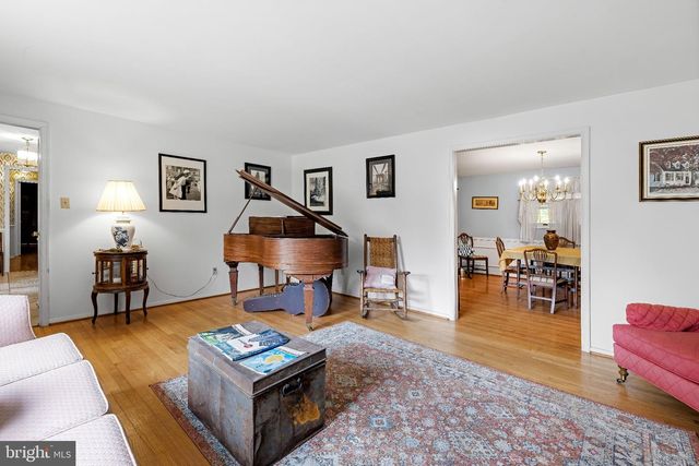 2114 POT SPRING RD, Lutherville Timonium, MD 21093