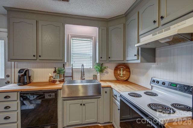 121 Pratt Street, Belmont, NC 28012