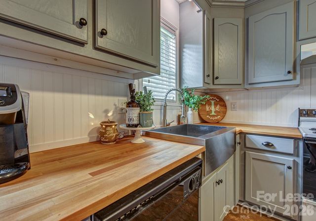 121 Pratt Street, Belmont, NC 28012