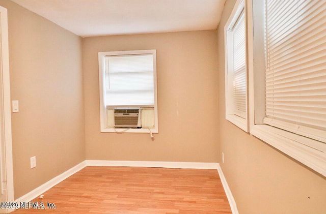 6506 BOB O LINK Road, Jacksonville, FL 32219