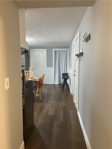 12 Third School Street 2, Bristol, RI 02809