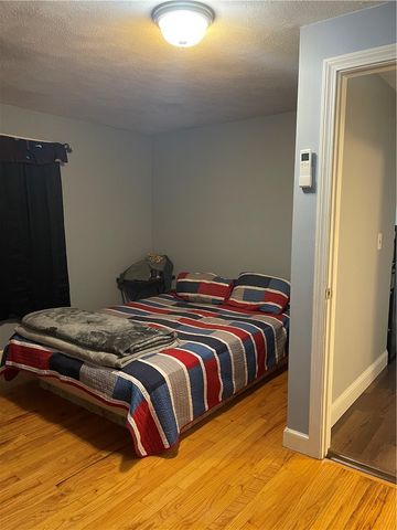12 Third School Street 2, Bristol, RI 02809