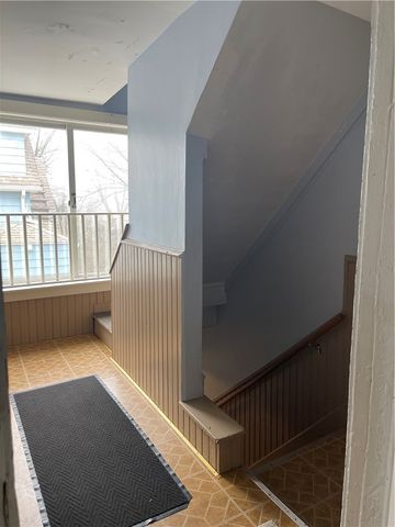 12 Third School Street 2, Bristol, RI 02809