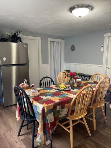 12 Third School Street 2, Bristol, RI 02809