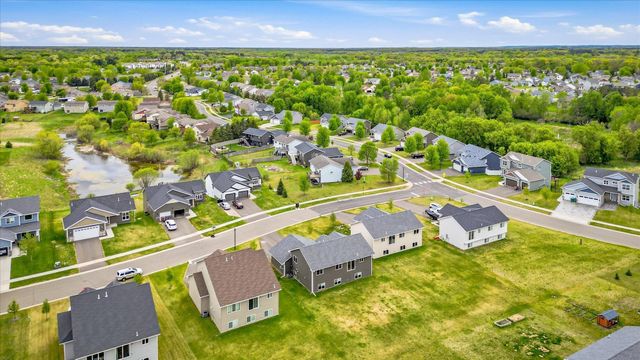 422 Bluebird Drive NW, Isanti, MN 55040