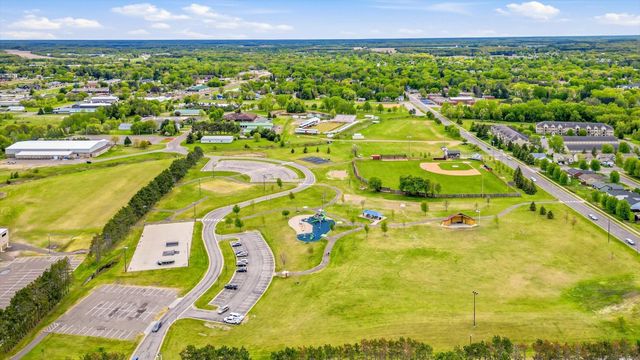 422 Bluebird Drive NW, Isanti, MN 55040