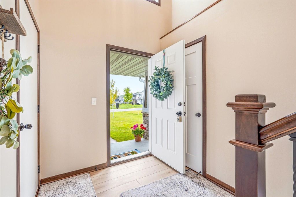 422 Bluebird Drive NW, Isanti, MN 55040 — photo 3