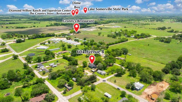 604 Avenue B, Lexington, TX 78947