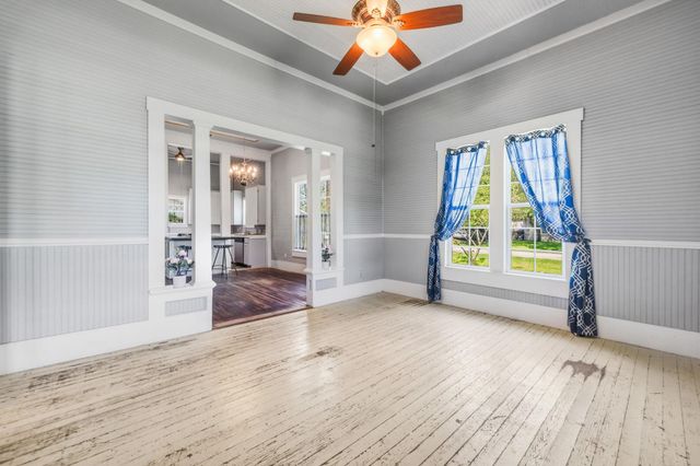 604 Avenue B, Lexington, TX 78947