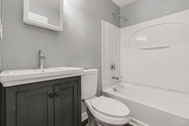 4033 Delhi Road, Delhi Twp, OH 45204