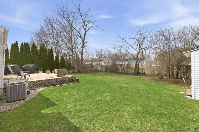 7352 Tomwood Drive, Salina, NY 13090
