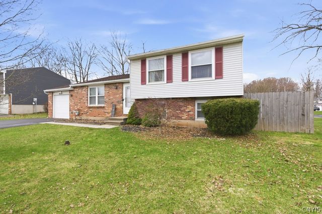 7352 Tomwood Drive, Salina, NY 13090