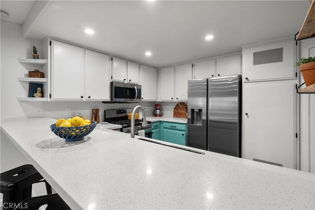 24837 Apple Street B, Newhall, CA 91321