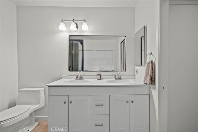 24837 Apple Street B, Newhall, CA 91321