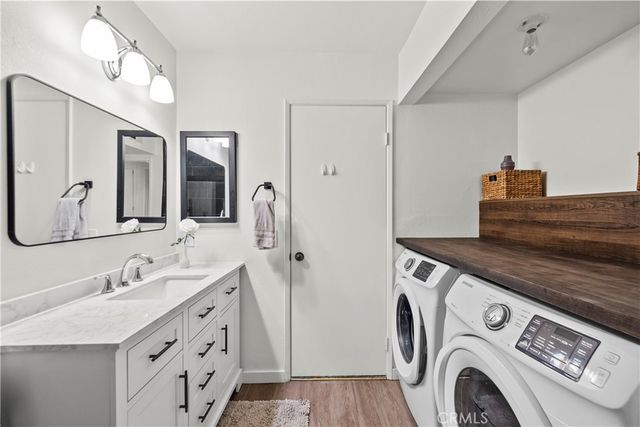 24837 Apple Street B, Newhall, CA 91321