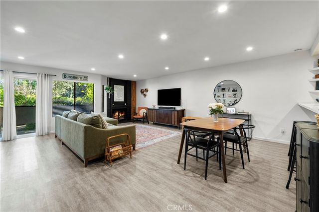 24837 Apple Street B, Newhall, CA 91321