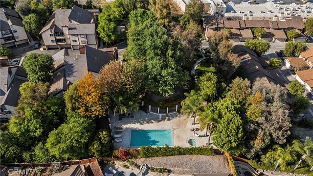 24837 Apple Street B, Newhall, CA 91321