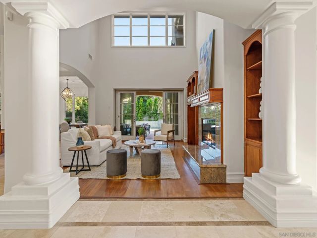 5259 Meadows Del Mar, San Diego, CA 92130