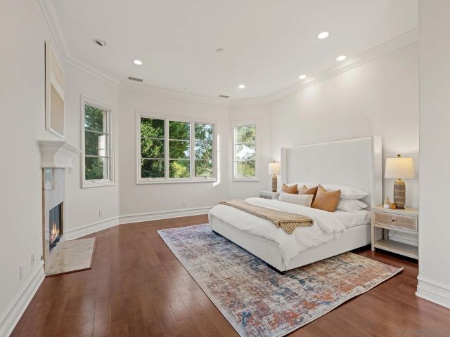 5259 Meadows Del Mar, San Diego, CA 92130
