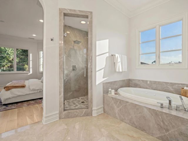 5259 Meadows Del Mar, San Diego, CA 92130