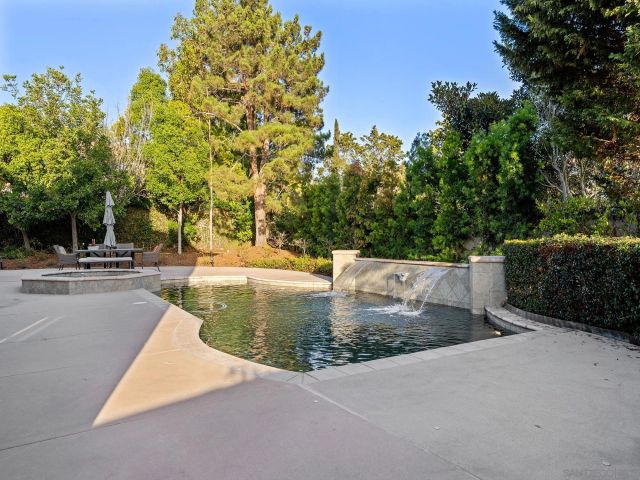5259 Meadows Del Mar, San Diego, CA 92130