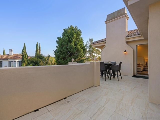 5259 Meadows Del Mar, San Diego, CA 92130