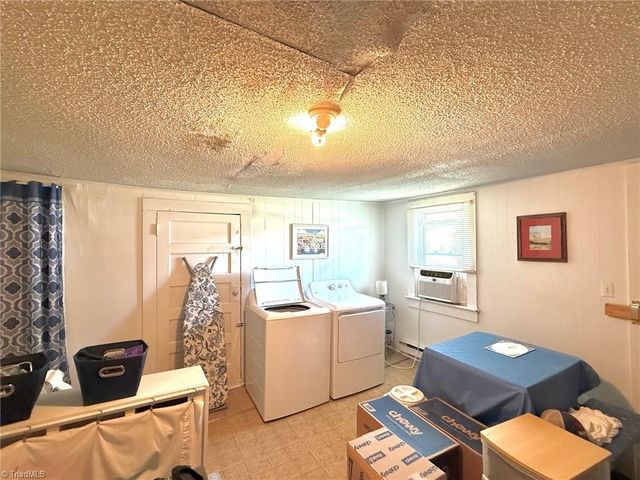 146 Patterson Avenue, Liberty, NC 27298