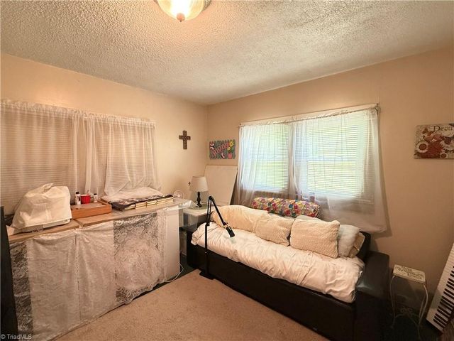 146 Patterson Avenue, Liberty, NC 27298