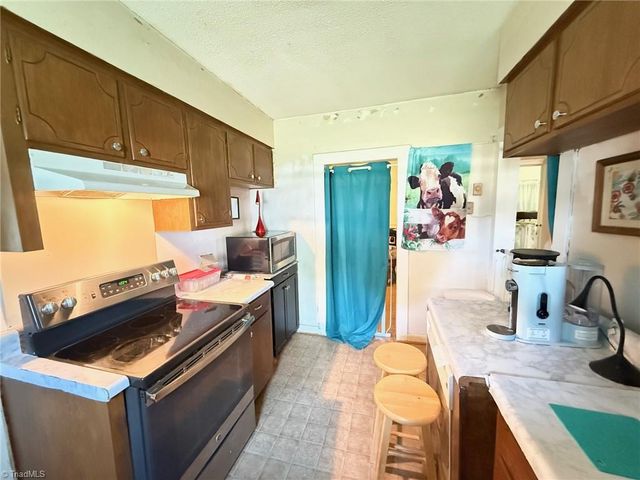 146 Patterson Avenue, Liberty, NC 27298