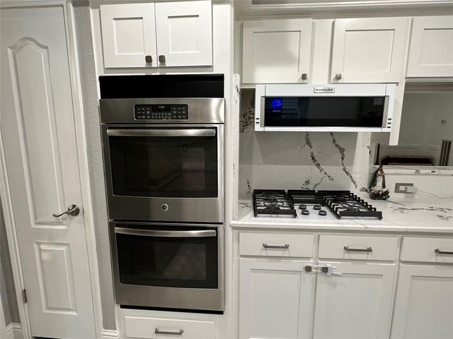 9223 Petersham Drive, Houston, TX 77031