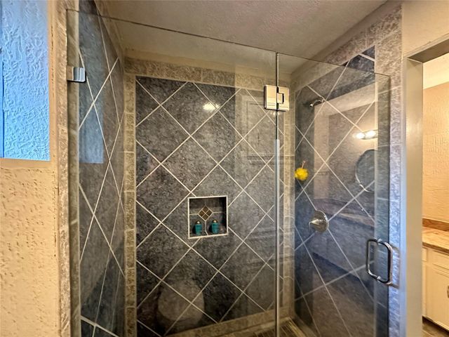 9223 Petersham Drive, Houston, TX 77031